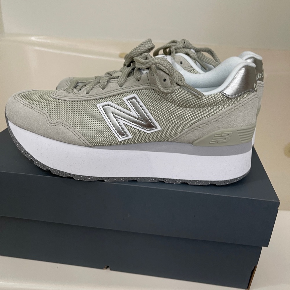 New Balance 515+ Classics Women’s Sneakers